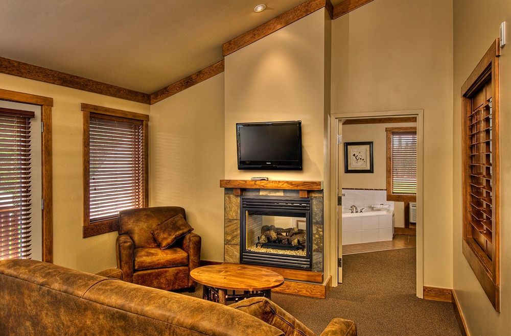 Elk Ridge Resort プリンス・アルバート エクステリア 写真